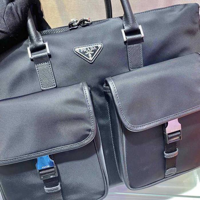 PRADA 2VE017 ナイロンブリーフケース サイズ:40x32cm