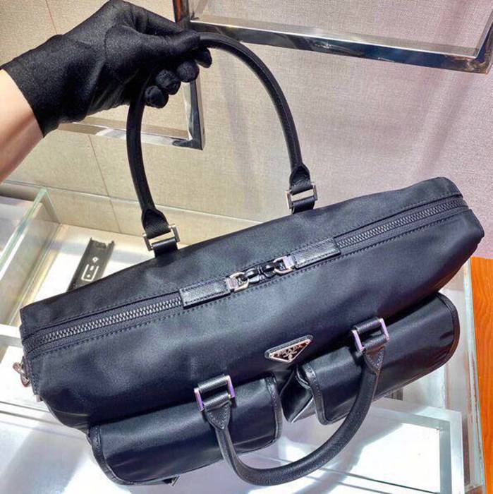 PRADA 2VE017 ナイロンブリーフケース サイズ:40x32cm
