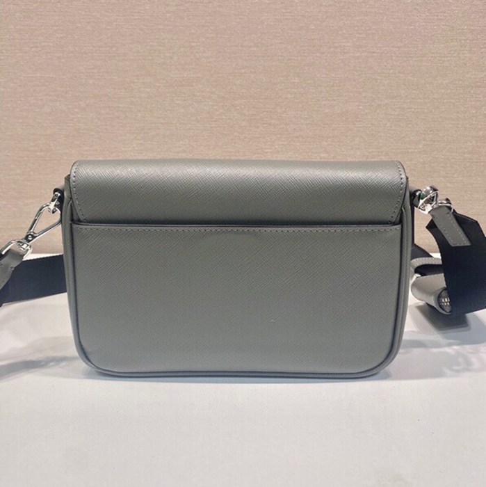 PRADA 2VD059 サフィアーノショルダー サイズ:22x14.5cm