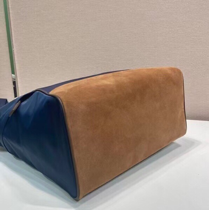 PRADA 2VH180 メッセンジャー サイズ:34x34x17cm