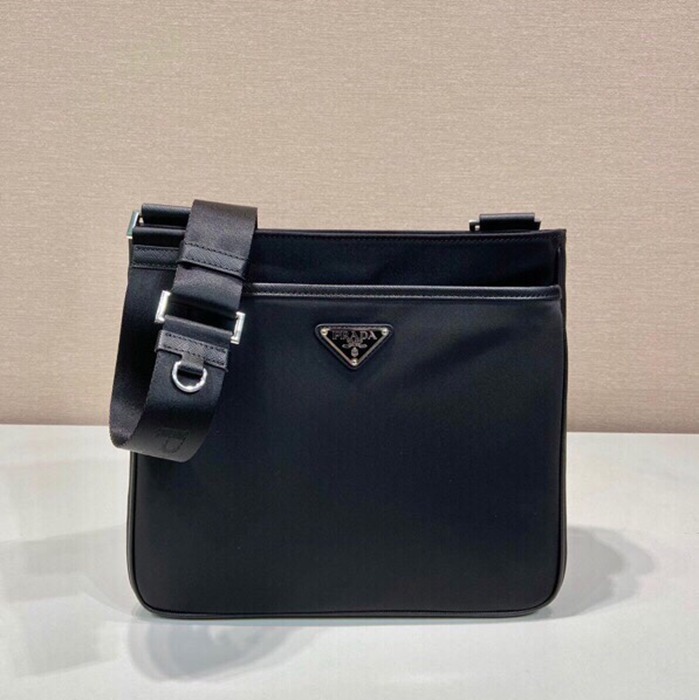 PRADA 2VH118 ショルダー サイズ:28x25cm PRADA 2VH118 ショルダー サイズ:28x25cm