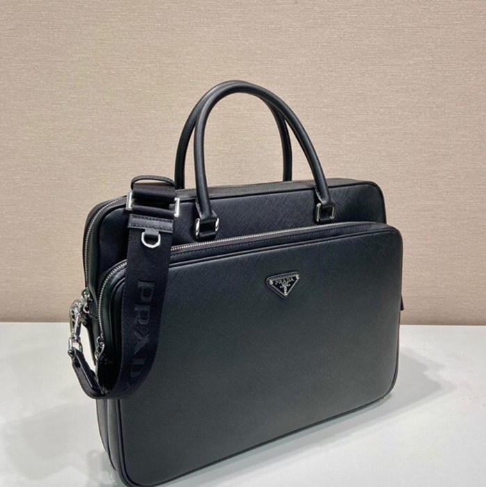 PRADA 2VE021 ブリーフケース サイズ:37x28x8.5cm