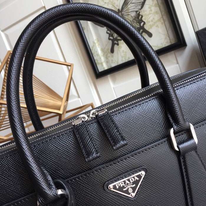 PRADA 0366B メンズバッグ 黒 サイズ:36.5x28cm