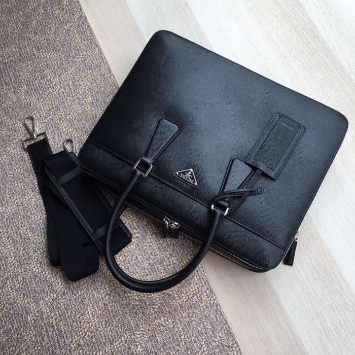 PRADA 0366B メンズバッグ 黒 サイズ:36.5x28cm
