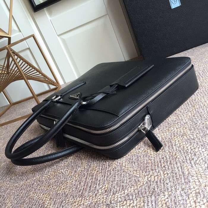 PRADA 0366B メンズバッグ 黒 サイズ:36.5x28cm