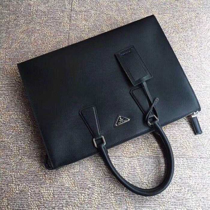 PRADA 2VG030V メンズバッグ サイズ:38x29cm