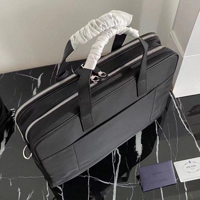 PRADA 2VE407 メンズバッグ 二層 サイズ:39x29x11cm