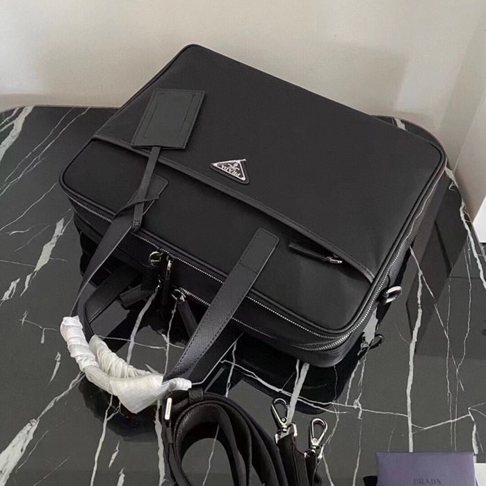 PRADA 2VE407 メンズバッグ 二層 サイズ:39x29x11cm