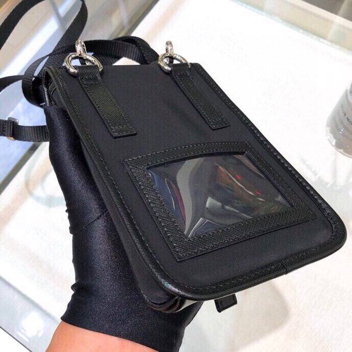 PRADA 2ZH109 スマホバッグ 縦型 サイズ:19x12x2.5cm