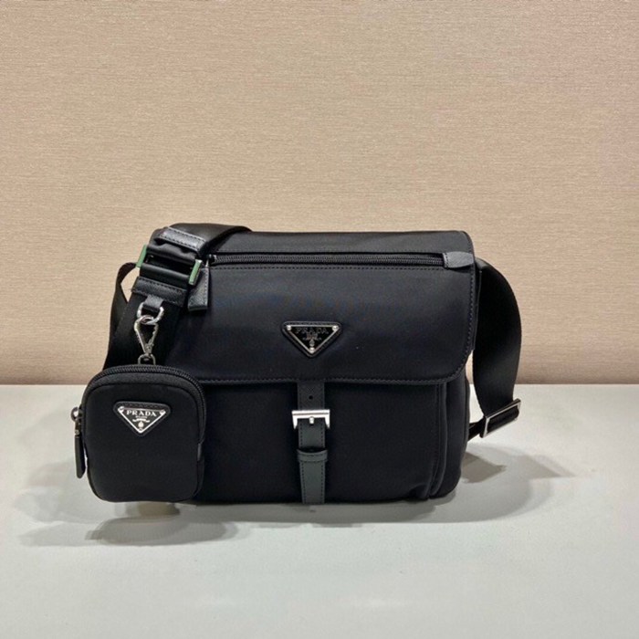 PRADA 1BD994B 小バッグ付き サイズ:25x22x10cm PRADA 1BD994B 小バッグ付き サイズ:25x22x10cm