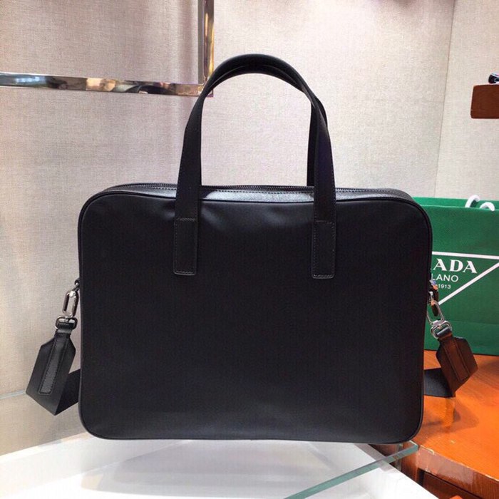 PRADA 2VE368 ナイロンブリーフケース サイズ:36x28cm