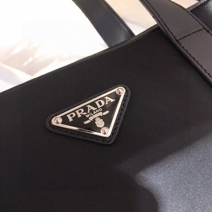 PRADA 2VE368 ナイロンブリーフケース サイズ:36x28cm