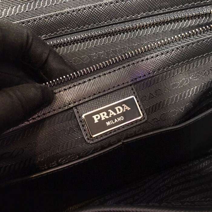PRADA 2VE368 ナイロンブリーフケース サイズ:36x28cm
