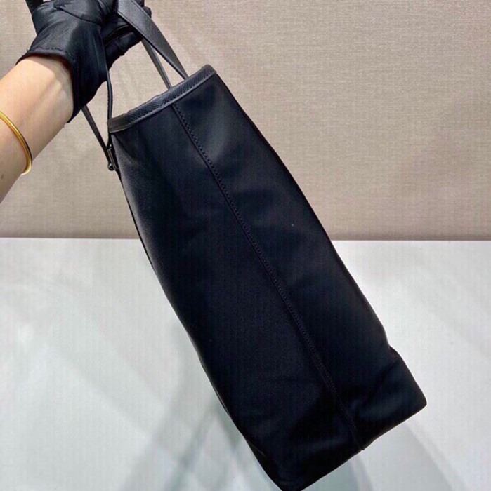PRADA 2VG112 トート サイズ:40x38x16cm