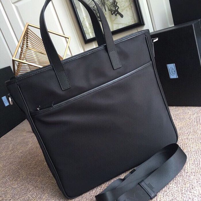 PRADA 2VG860 メンズバッグ サイズ:34x34.5cm