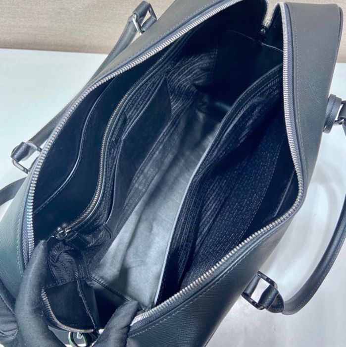 PRADA 2VE026 ブリーフケース 特大 サイズ:42x30x12cm