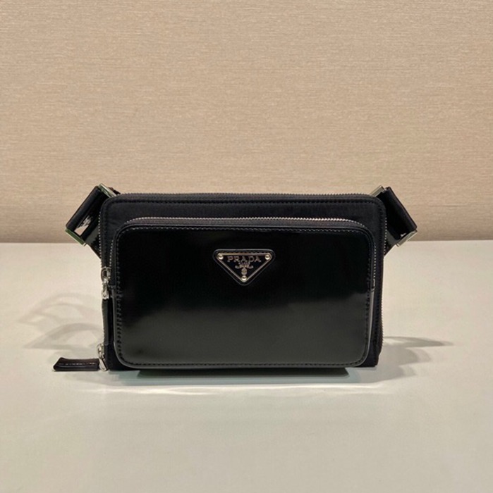 PRADA 2VH156A ウエストバッグ サイズ:21x13x2.5cm