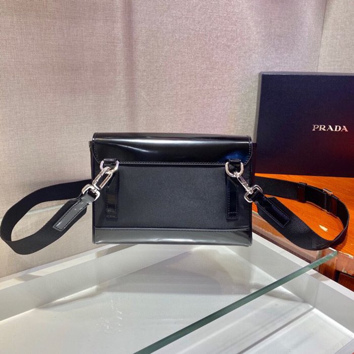 PRADA 2VD044 メッセンジャー サイズ:20x15.5cm