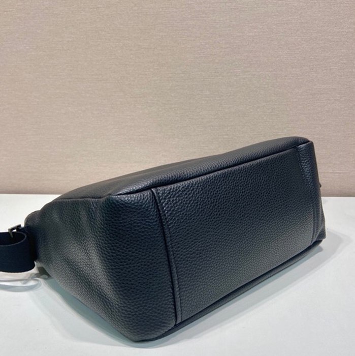 PRADA 2VH182 メッセンジャー 小 サイズ:31.5x25x14cm