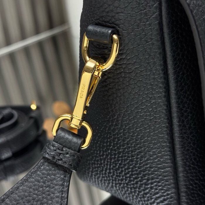 PRADA 1BD314 ダブルストラップ サイズ:23x15.5cm