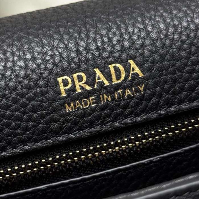 PRADA 1BD314 ダブルストラップ サイズ:23x15.5cm