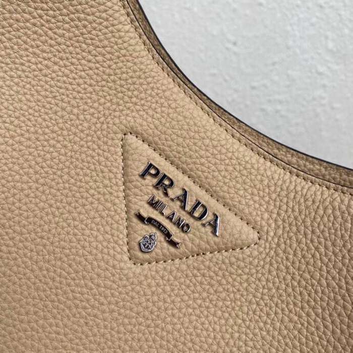PRADA 1BC073 ファブリック斜め掛け 大 サイズ:30x28x12cm