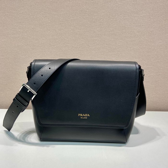 PRADA 2VD068 カーフメッセンジャー 大 サイズ:30x27.5x15cm PRADA 2VD068 カーフメッセンジャー 大 サイズ:30x27.5x15cm