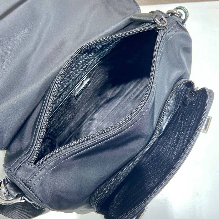 PRADA 2VD071 メッセンジャー ベルト付き サイズ:27x20.5x17cm