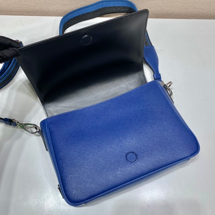 PRADA 2VD046 刺繍テープフラップショルダー サイズ:26x18x6.5cm