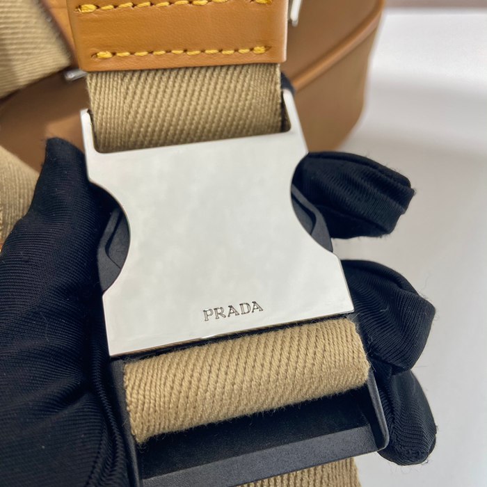 PRADA 2VL977 ウエストバッグ 軟木色 サイズ:21x12.5x4.5cm