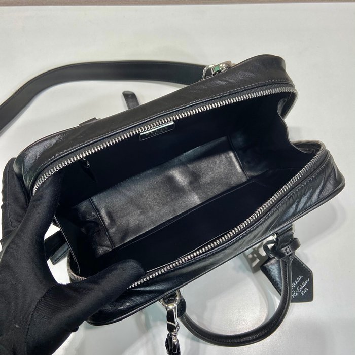PRADA 1BB092 ボストンバッグ ランウェイ サイズ:24x15.5cm
