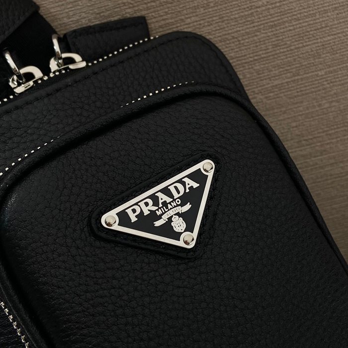PRADA 2VH195 鹿革スマホバッグ サイズ:18x11.5cm