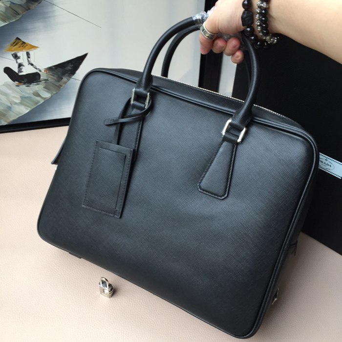 PRADA クラシック0305 ブリーフケース サイズ:38x28cm