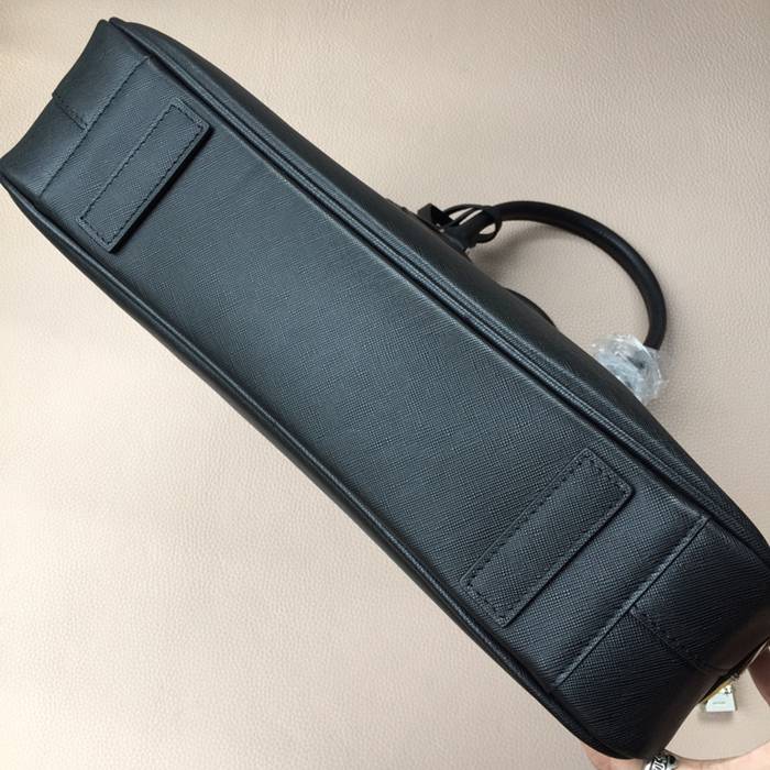 PRADA クラシック0305 ブリーフケース サイズ:38x28cm