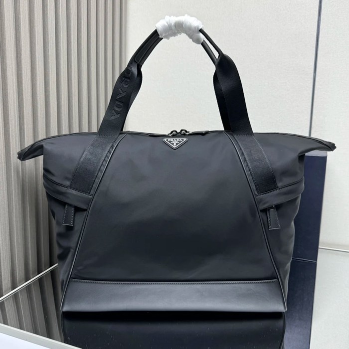 PRADA 2VC040B ナイロントラベルバッグ サイズ:44.5x40x24cm PRADA 2VC040B ナイロントラベルバッグ サイズ:44.5x40x24cm