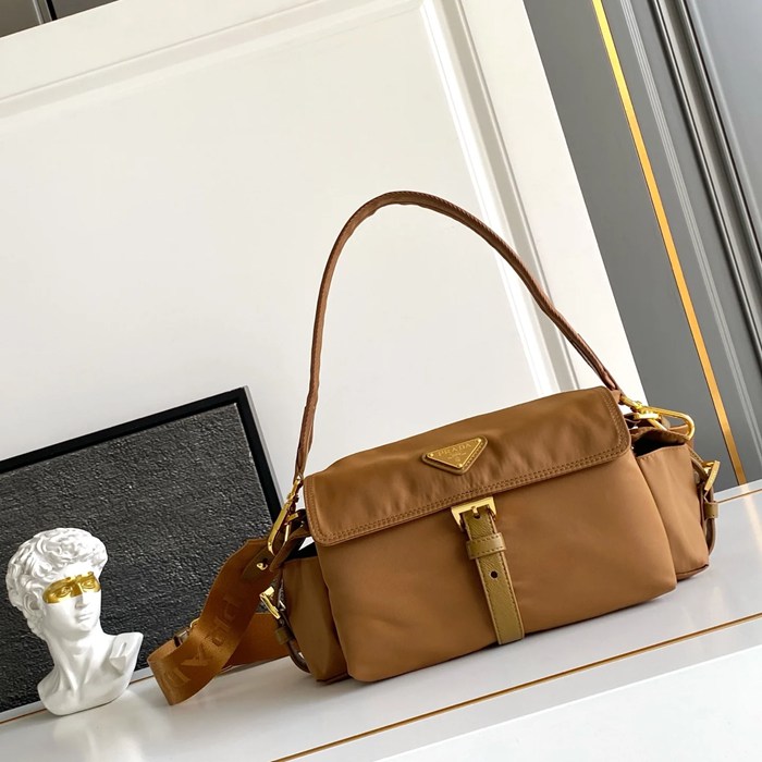 PRADA 1BD394 メッセンジャー 小 サイズ:30x14x10cm PRADA 1BD394 メッセンジャー 小 サイズ:30x14x10cm