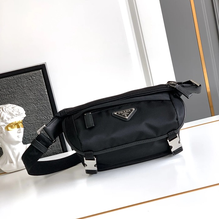 PRADA 2VH171 フラップショルダー ミニメッセンジャー サイズ:20x13cm PRADA 2VH171 フラップショルダー ミニメッセンジャー サイズ:20x13cm