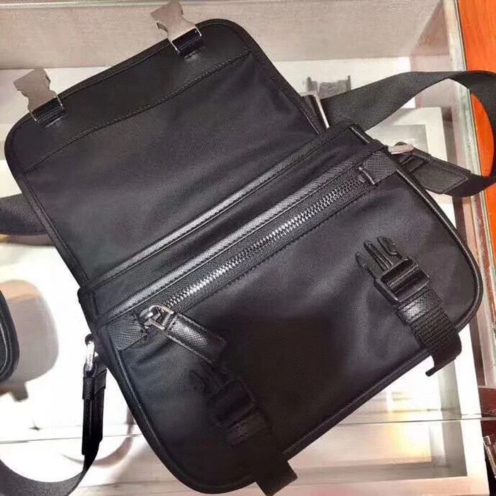 PRADA 2VD034 ナイロン3in1メッセンジャー サイズ:22x16x8.5cm