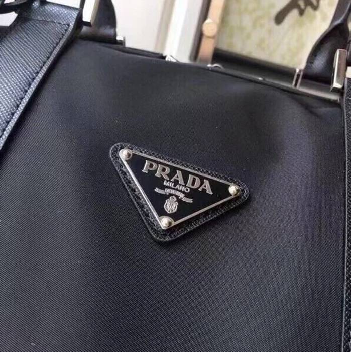 PRADA 1V19S パラシュート素材トラベルバッグ サイズ:48x26x16.5cm