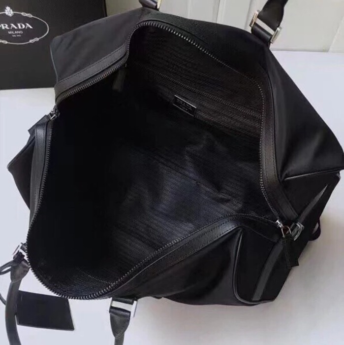 PRADA 1V19S パラシュート素材トラベルバッグ サイズ:48x26x16.5cm