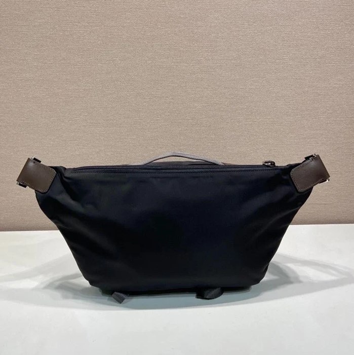 PRADA 2VH201 リナイロンメッセンジャー サイズ:30x22x10cm