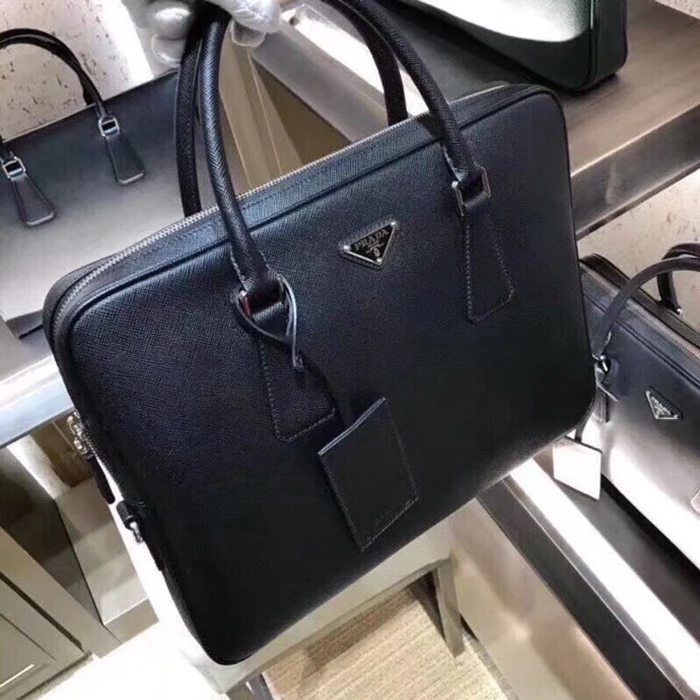 PRADA 0891 十字紋ブリーフケース 斜め掛け サイズ:36x28cm PRADA 0891 十字紋ブリーフケース 斜め掛け サイズ:36x28cm