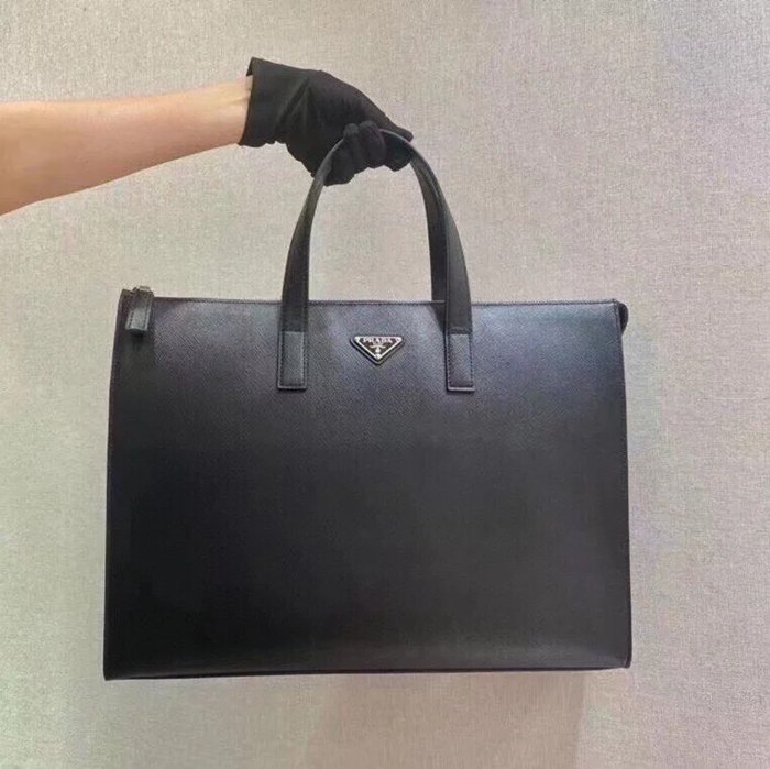 PRADA 2VG039 十字紋ブリーフケース サイズ:40x30cm