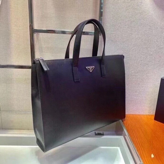 PRADA 2VG039 十字紋ブリーフケース サイズ:40x30cm