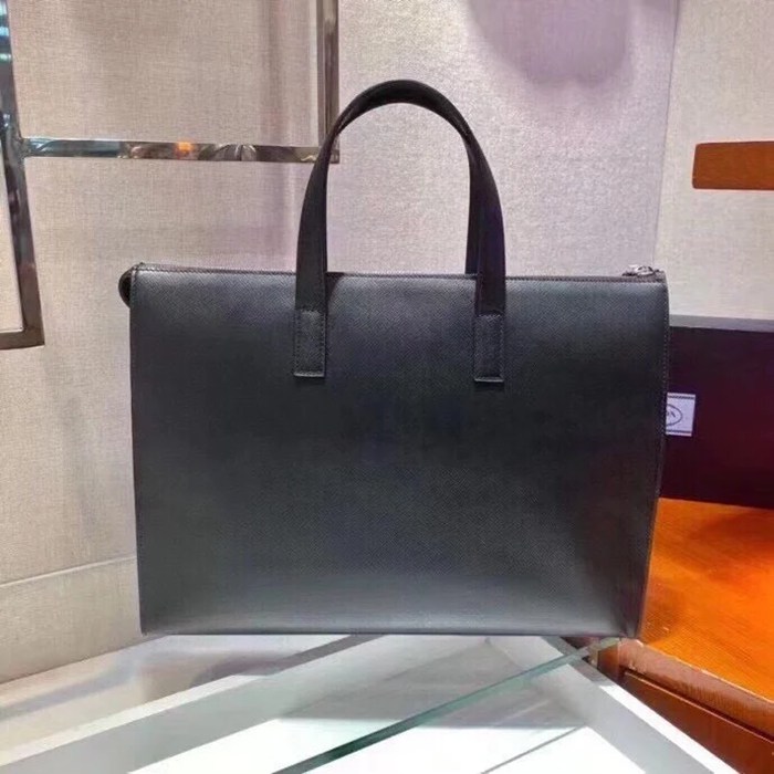 PRADA 2VG039 十字紋ブリーフケース サイズ:40x30cm