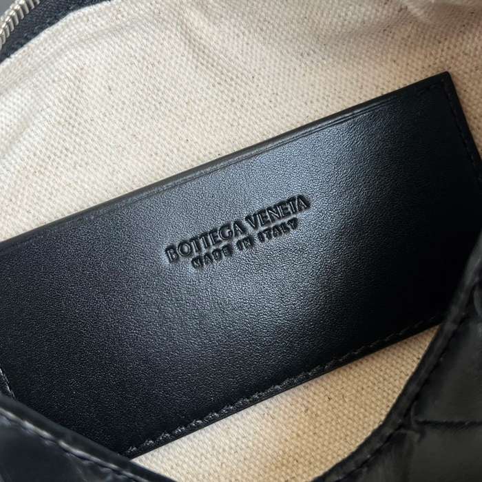 BOTTEGA VENETA BV 844018 トラベラーフォンショルダー サイズ:20x12x5.5cm