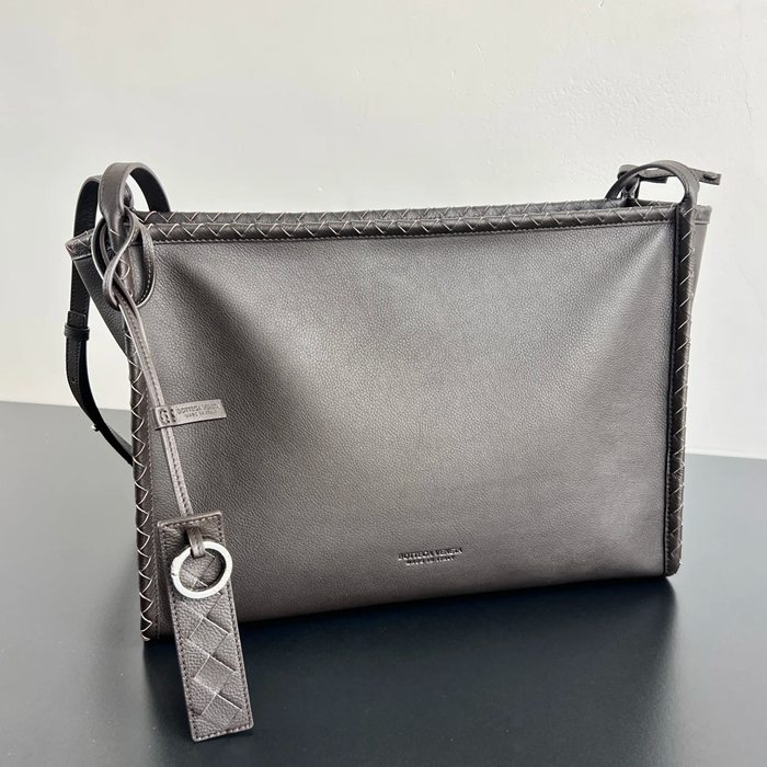 BOTTEGA VENETA BV 826852 コリエレハンドバッグ サイズ:39x29x14.5cm