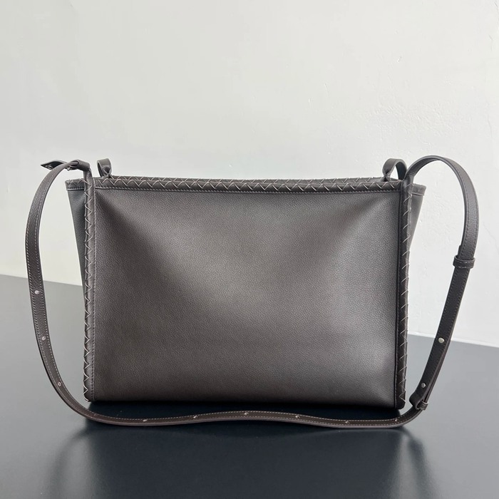 BOTTEGA VENETA BV 826852 コリエレハンドバッグ サイズ:39x29x14.5cm