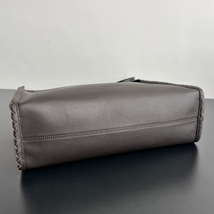 BOTTEGA VENETA BV 826852 コリエレハンドバッグ サイズ:39x29x14.5cm