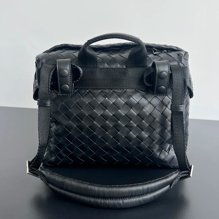 BOTTEGA VENETA BV 776524 柔らか牛皮編みハンドバッグ ポスティーノ サイズ:30x22x11.5cm